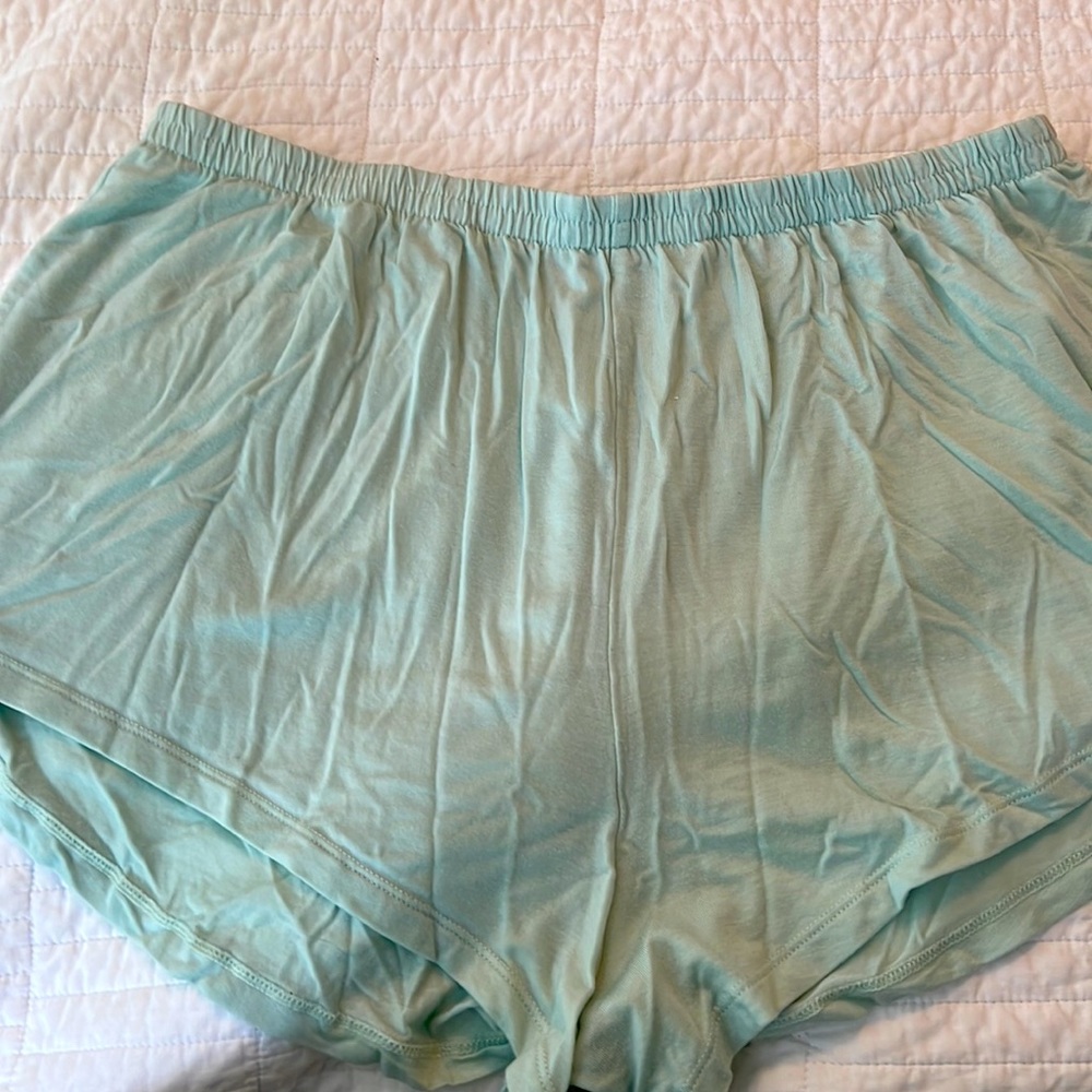 This is a great pair of light green lounging shorts barely worn.
